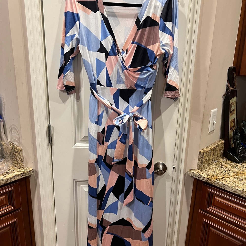 Pink Blue White Geometric Print Wrap Maxi Dress Sz Large - Picture 2 of 6